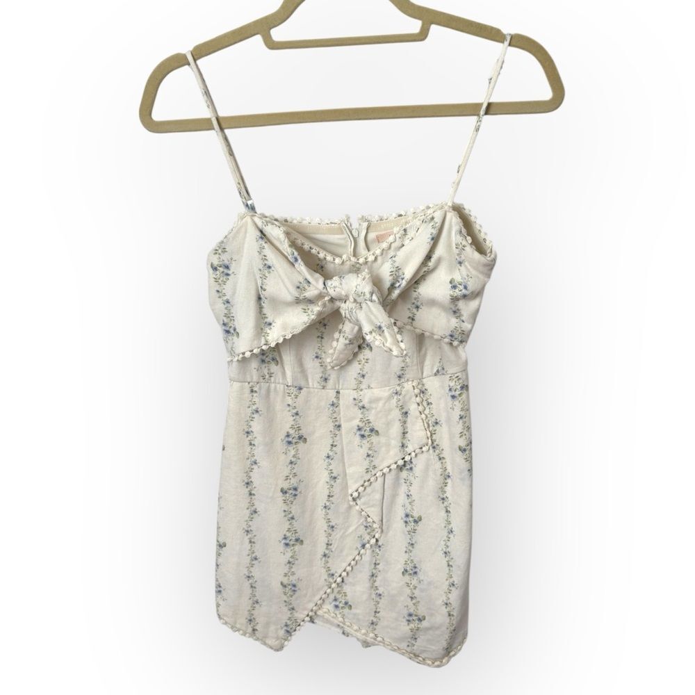 Mi Ami Floral Tie Front Romper – Size Small - Picture 3 of 5